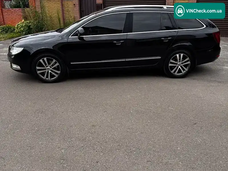 Skoda Superb 2011, фото з оголошення 2 з 20, VIN TMBJF73T7B9064326