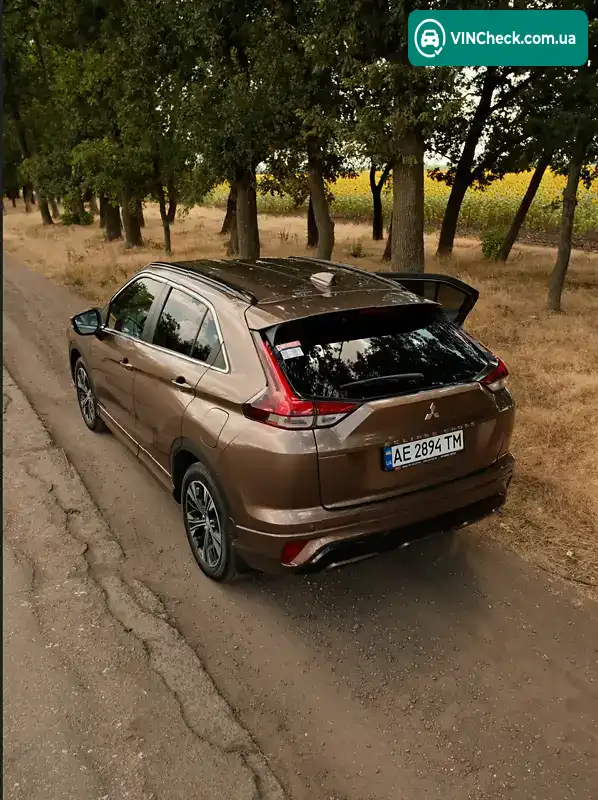 Mitsubishi Eclipse Cross 2022, фото з оголошення 2 з 13, VIN JMBXTGK2WMZ001415