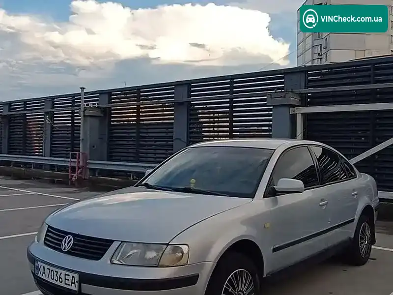 Volkswagen Passat 1997, фото з оголошення 1 з 10, VIN WVWZZZ3BZVE061322