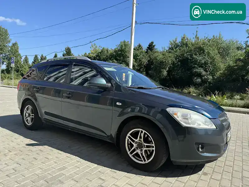 Kia Ceed 2008, фото з оголошення 1 з 20, VIN Y6LFF52429L009118