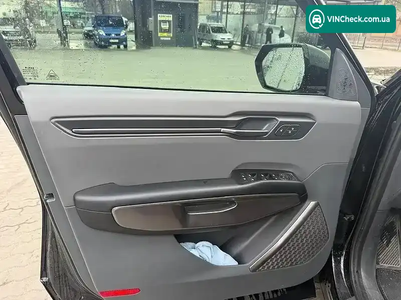 Kia EV9 2023, фото з оголошення 1 з 13, VIN KNDAFFS58R6024295