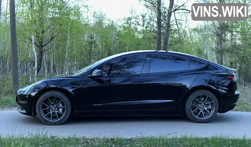 Tesla Model 3 2018, фото з оголошення 2 з 9, VIN 5YJ3E1EA7JF075898