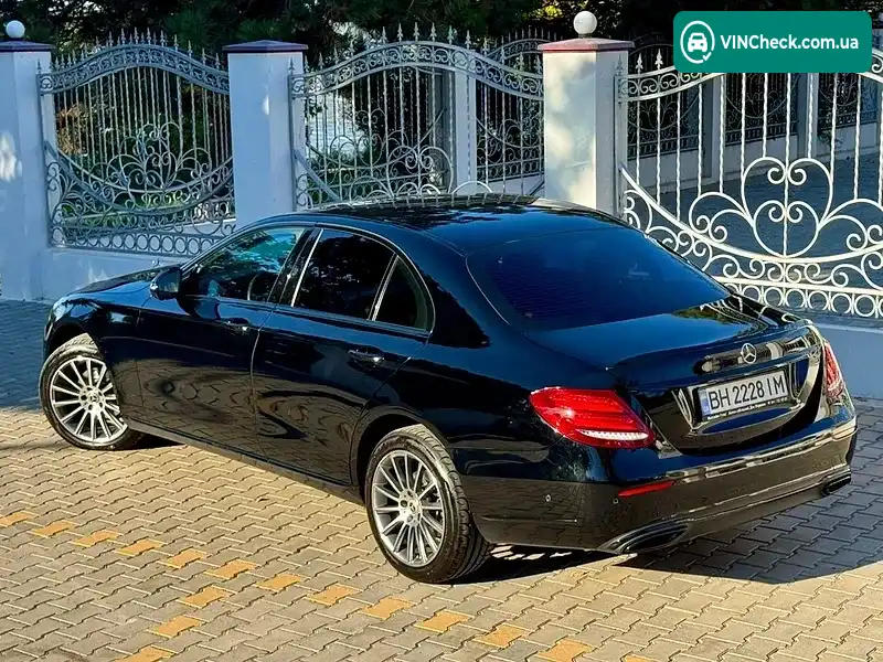 Mercedes-Benz E-Class 2017, фото з оголошення 2 з 20, VIN WDD2130041A374979
