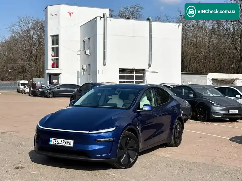 Tesla Model Y 2025, фото з оголошення 2 з 21, VIN 7SAYGDEEXTF361061