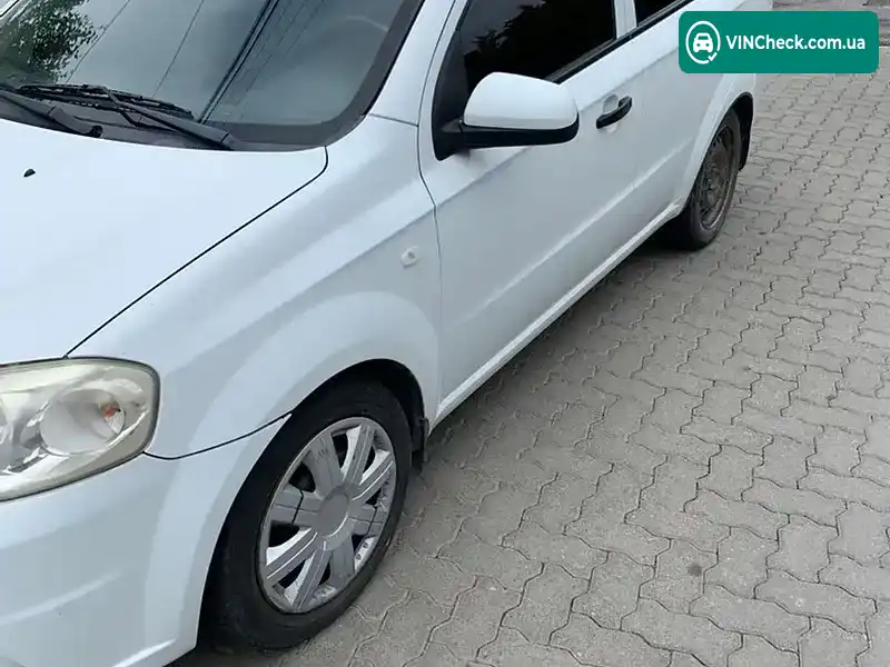 Chevrolet Aveo 2011, фото з оголошення 2 з 8, VIN KL1SF69YEBB218697