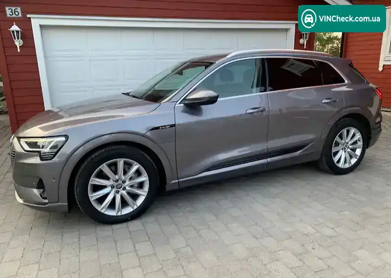 Audi e-tron 2020, фото з оголошення 1 з 12, VIN WAUZZZGE3LB024960