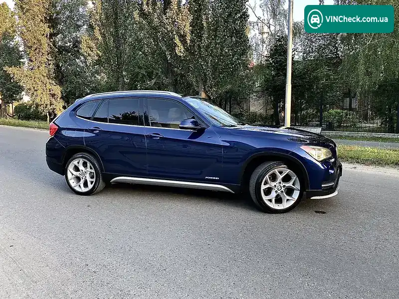 BMW X1 2014, фото з оголошення 2 з 20, VIN WBAVL1C54FVY24845