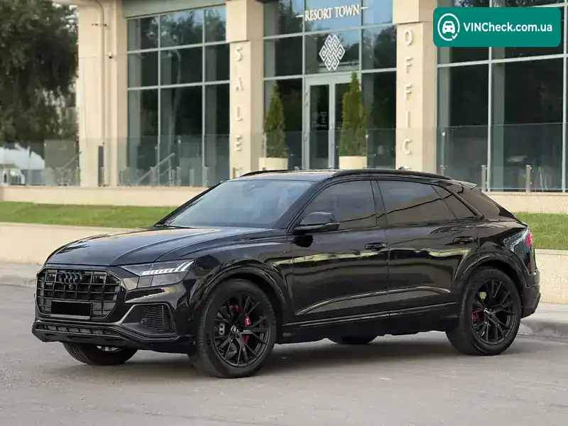 Audi Q8 2018, фото з оголошення 2 з 21, VIN WAUZZZF1XKD010013