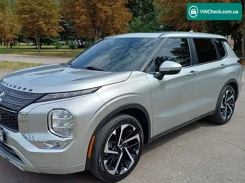 Mitsubishi Outlander 2024, фото з оголошення 2 з 20, VIN JA4J4VA88RZ049797