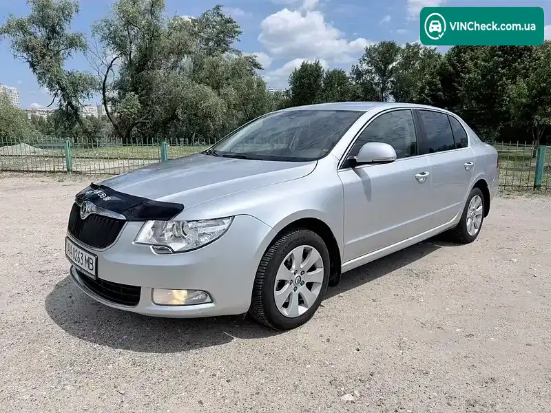 Skoda Superb 2012, фото з оголошення 1 з 20, VIN TMBAB43T7CB300798