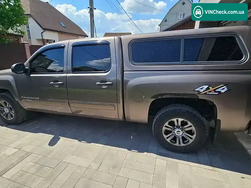 Chevrolet Silverado 2008, фото з оголошення 2 з 9, VIN 2GCEK13C681309368