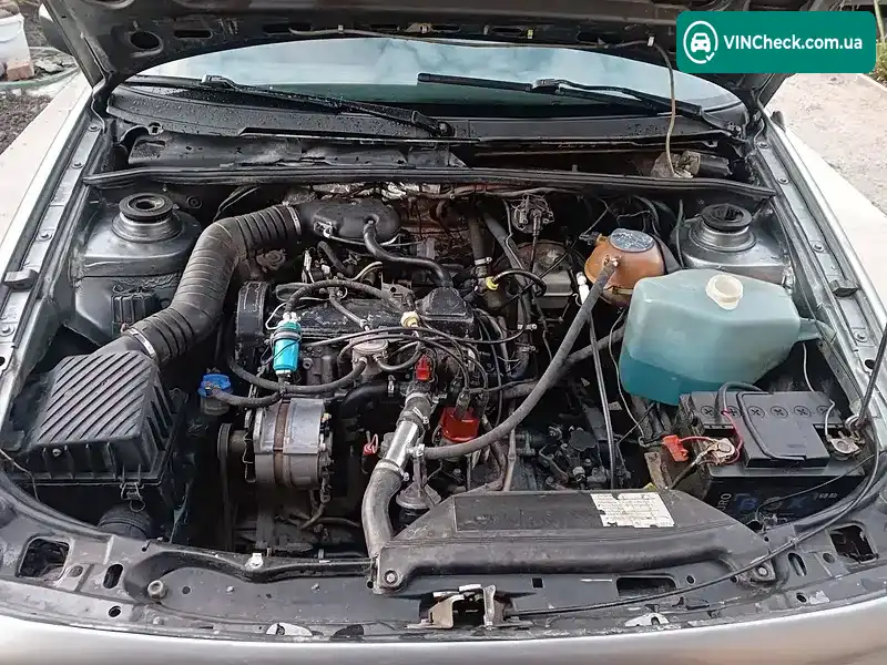 Volkswagen Passat 1988, фото з оголошення 2 з 21, VIN WVWZZZ31ZJE000996