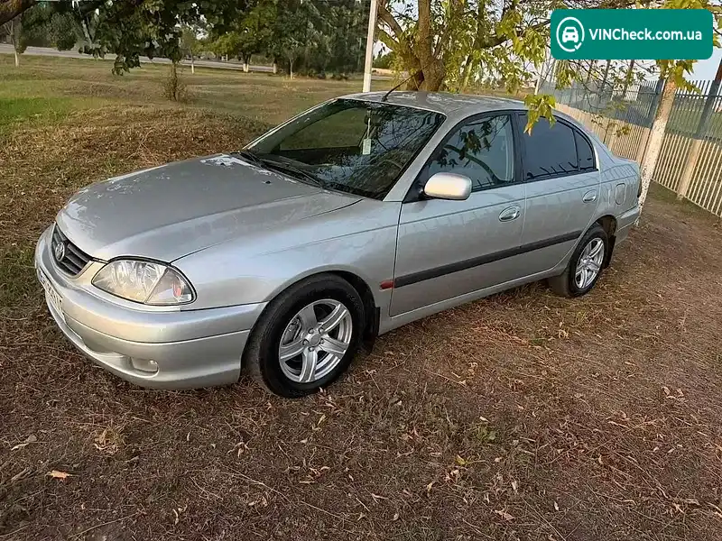 Toyota Avensis 2001, фото з оголошення 2 з 17, VIN SB153DBN00E023743