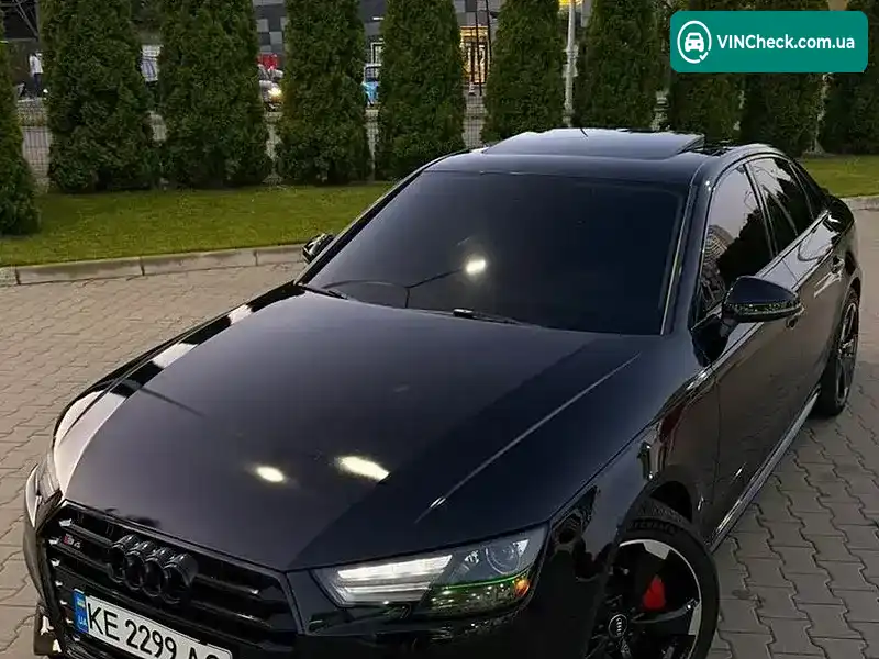 Audi A4 2017, фото з оголошення 1 з 20, VIN WAUANAF43JA111785