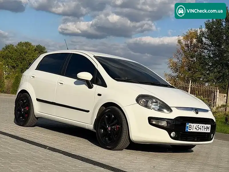 Fiat Punto 2011, фото з оголошення 1 з 20, VIN ZFA19900001732232