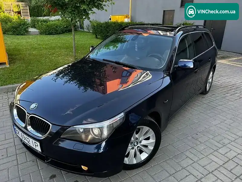BMW 5 Series 2004, фото з оголошення 2 з 20, VIN WBANJ51040B426161