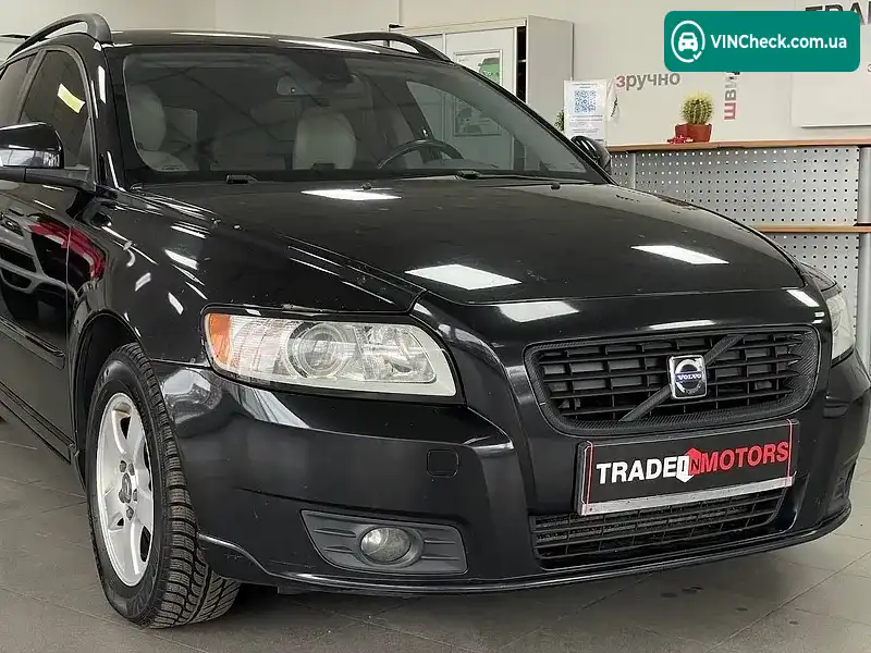 Volvo V50 2010, фото з оголошення 2 з 20, VIN YV1MW76F2A2579629
