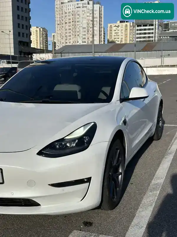 Tesla Model 3 2021, фото з оголошення 2 з 11, VIN 5YJ3E1EB6MF925792