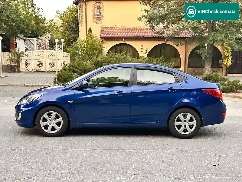 Hyundai Accent 2011, фото з оголошення 2 з 18, VIN Z94CU41CABR055665