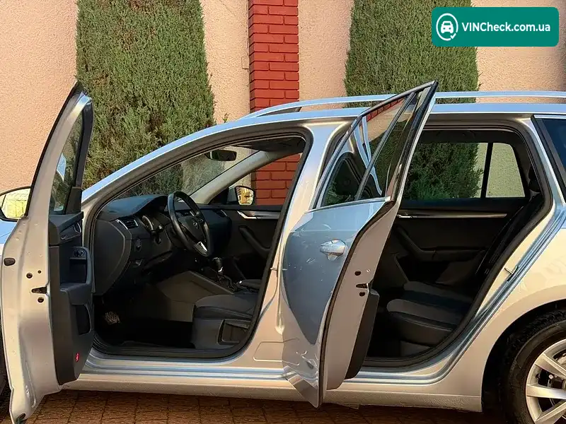 Skoda Octavia 2019, фото з оголошення 2 з 20, VIN TMBJJ7NE1K0069782