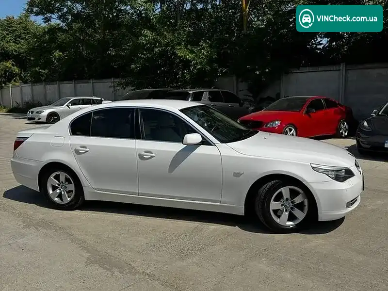 BMW 5 Series 2008, фото з оголошення 2 з 20, VIN WBANU11010CW41670