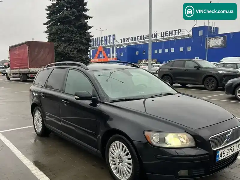 Volvo V50 2004, фото з оголошення 2 з 12, VIN YV1MW753152059927