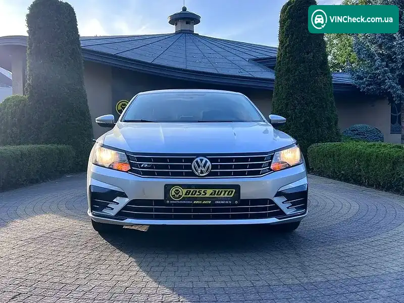 Volkswagen Passat 2018, фото з оголошення 2 з 20, VIN 1VWAA7A37JC034405