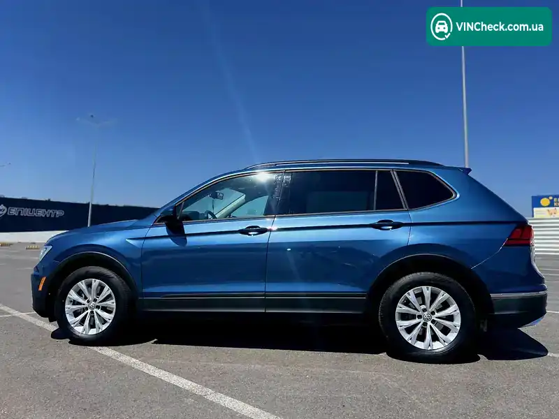 Volkswagen Tiguan 2018, фото з оголошення 2 з 14, VIN 3VV1B7AX3KM070774