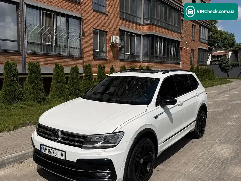 Volkswagen Tiguan 2019, фото з оголошення 1 з 20, VIN 3VV2B7AX0KM185059