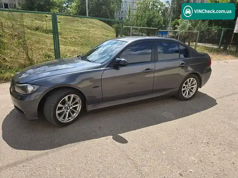 BMW 3 Series 2006, фото з оголошення 2 з 9, VIN WBAVA51070KR97515