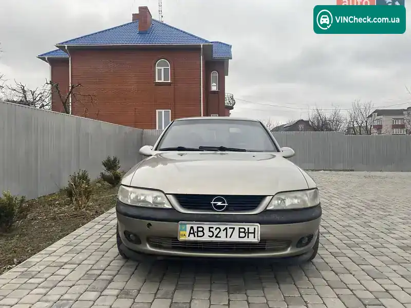 Opel Vectra 1996, фото з оголошення 1 з 20, VIN W0L000036T5018241