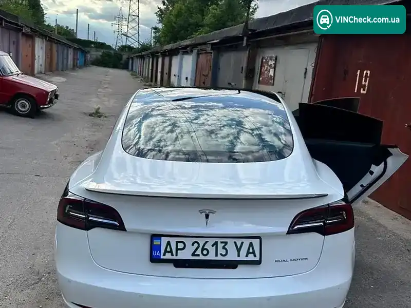 Tesla Model 3 2021, фото з оголошення 2 з 7, VIN 5YJ3E1EB7NF108073