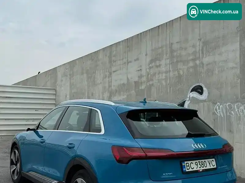 Audi e-tron 2019, фото з оголошення 2 з 20, VIN WAUZZZGE4KB003880