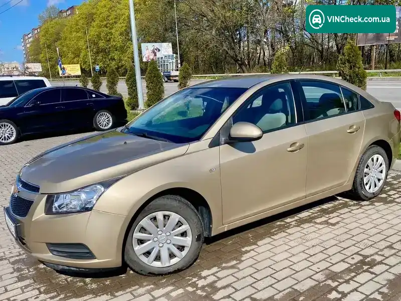 Chevrolet Cruze 2010, фото з оголошення 2 з 21, VIN KL1JF69E9AK644109