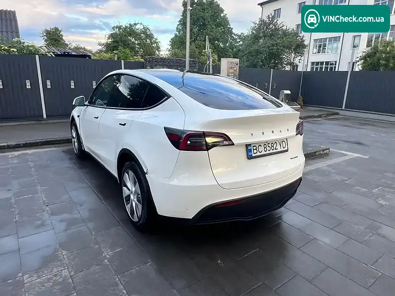 Tesla Model Y 2023, фото з оголошення 1 з 16, VIN 7SAYGDEEXPA088738