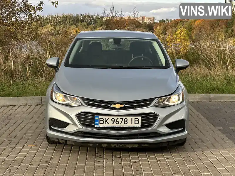 Chevrolet Cruze 2018, фото з оголошення 2 з 21, VIN 3G1BE6SM9JS623780