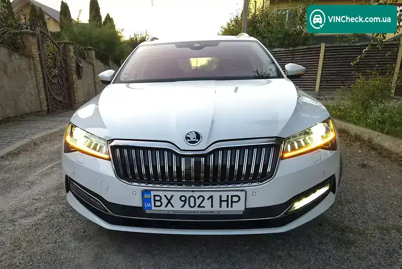 Skoda Superb 2019, фото з оголошення 2 з 21, VIN TMBLJ9NP8L7014826