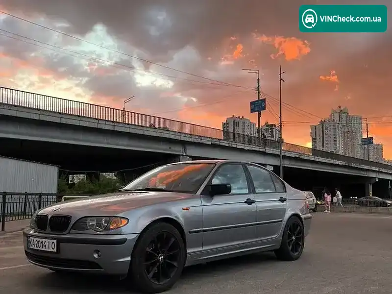 BMW 3 Series 2004, фото з оголошення 1 з 20, VIN WBAEY71000KS53665