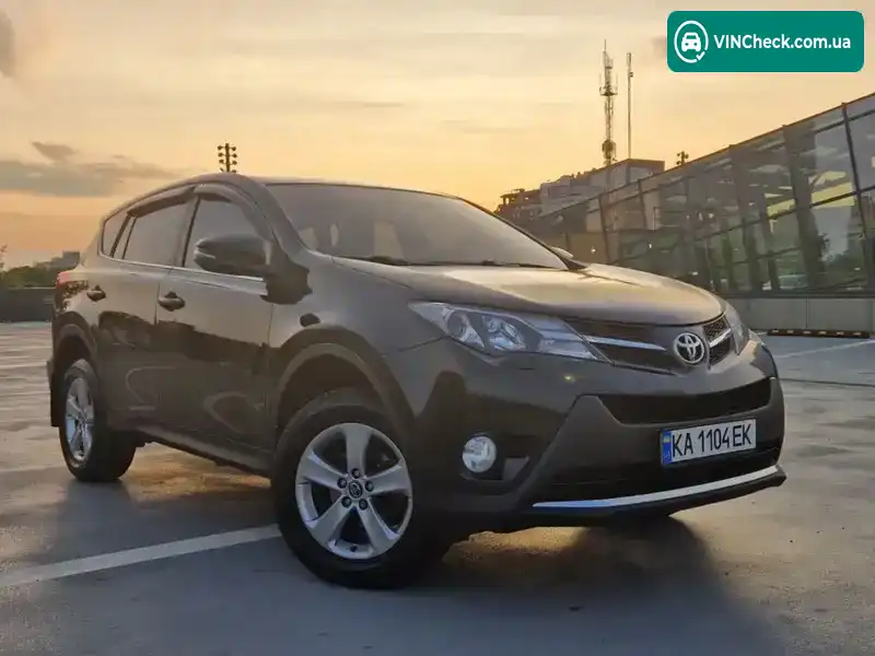 Toyota RAV4 2015, фото з оголошення 1 з 19, VIN JTMDAREV90D068801