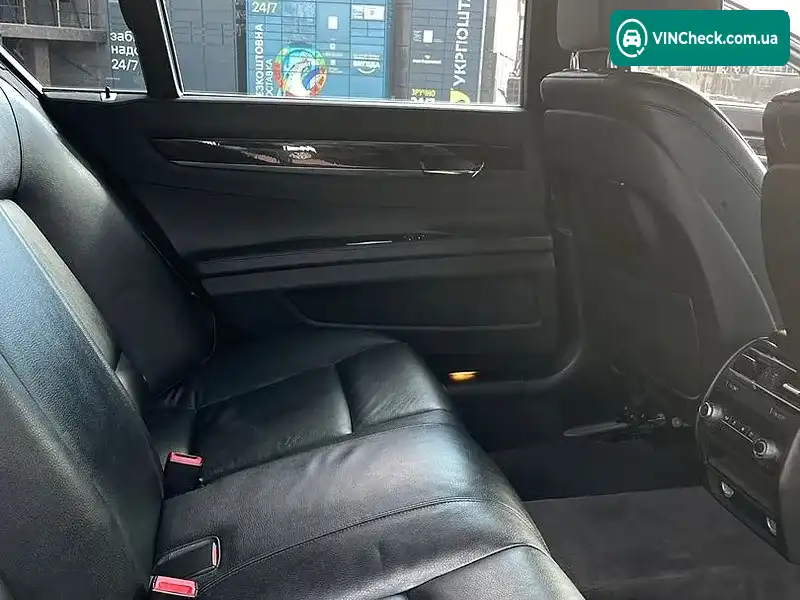 BMW 7 Series 2012, фото з оголошення 2 з 13, VIN WBAYE4C52DDW22839