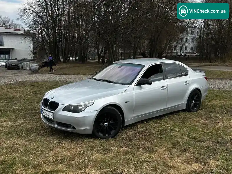 BMW 5 Series 2004, фото з оголошення 1 з 17, VIN WBANC71000B644653