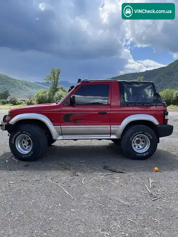 Mitsubishi Pajero 1993, фото з оголошення 2 з 20, VIN JMBANV240PJ300483