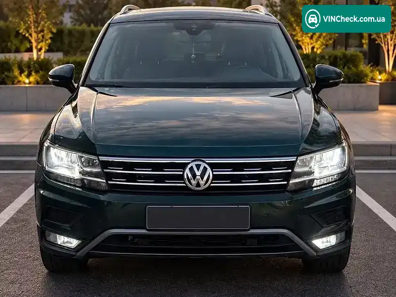 Volkswagen Tiguan 2018, фото з оголошення 1 з 18, VIN 3VV2B7AX5KM054452