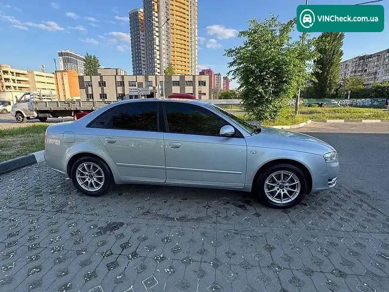Audi A4 2006, фото з оголошення 2 з 13, VIN WAUZZZ8E17A060811