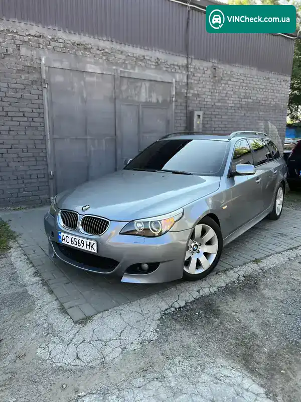 BMW 5 Series 2004, фото з оголошення 1 з 20, VIN WBANJ71030B511066