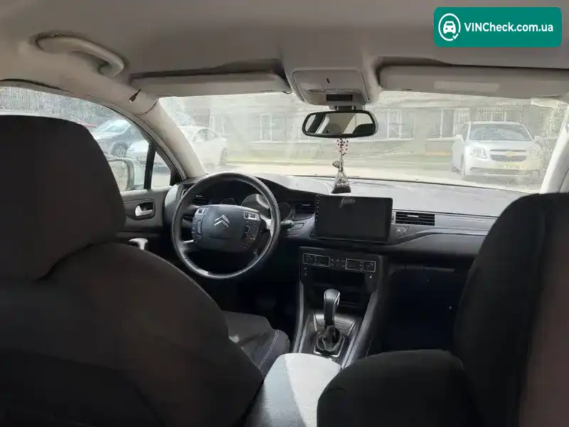 Citroen C5 2010, фото з оголошення 2 з 18, VIN VF7RDRHRJAL553397