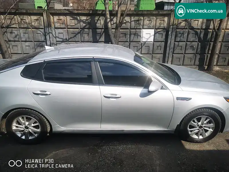 Kia Optima 2016, фото з оголошення 2 з 9, VIN KNAGT4L31G5110651