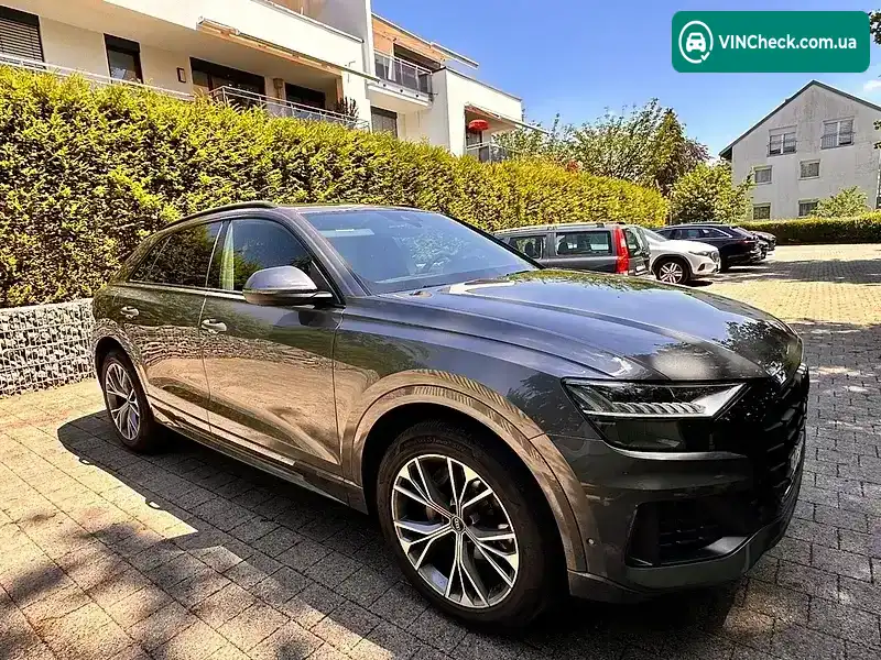 Audi Q8 2020, фото з оголошення 1 з 20, VIN WAUZZZF12MD010543