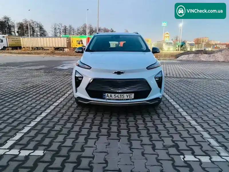 Chevrolet Bolt EUV 2023, фото з оголошення 1 з 11, VIN 1G1FY6S07P4145163