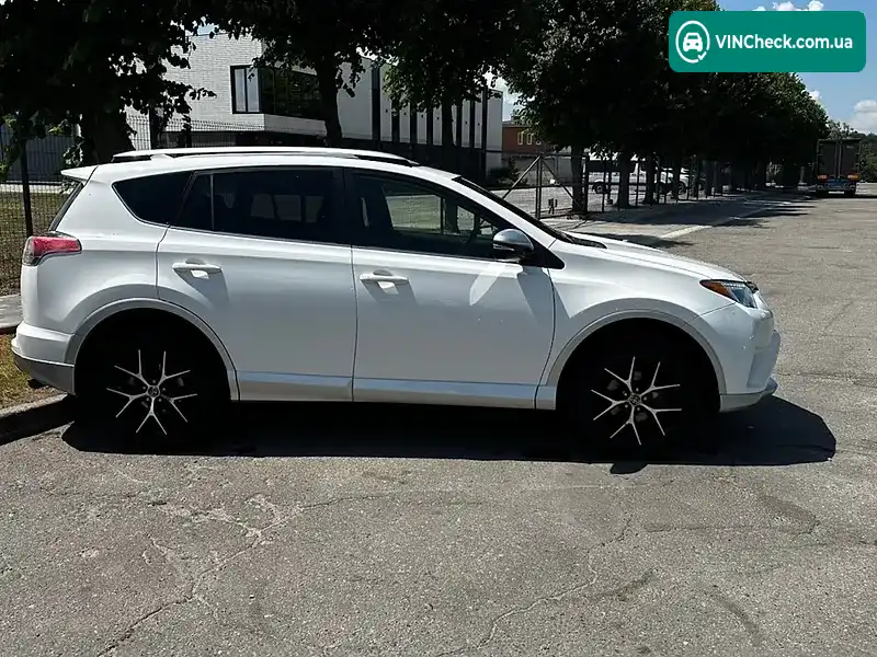 Toyota RAV4 2016, фото з оголошення 2 з 15, VIN JTMNFREV6GJ096105